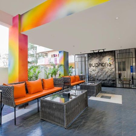 Hotel Euphoria Airport Zone Hyderabad Esterno foto