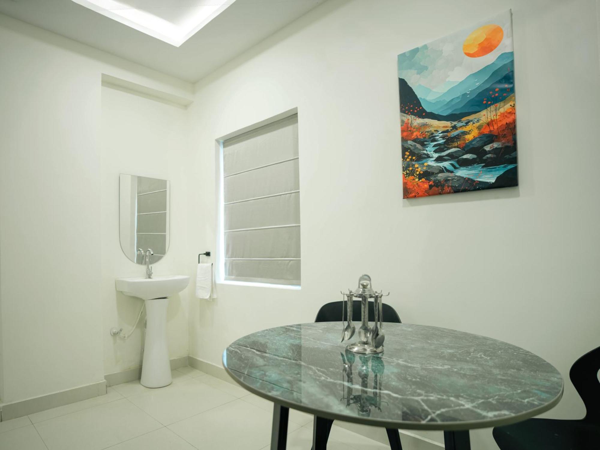 Hotel Euphoria Airport Zone Hyderabad Esterno foto
